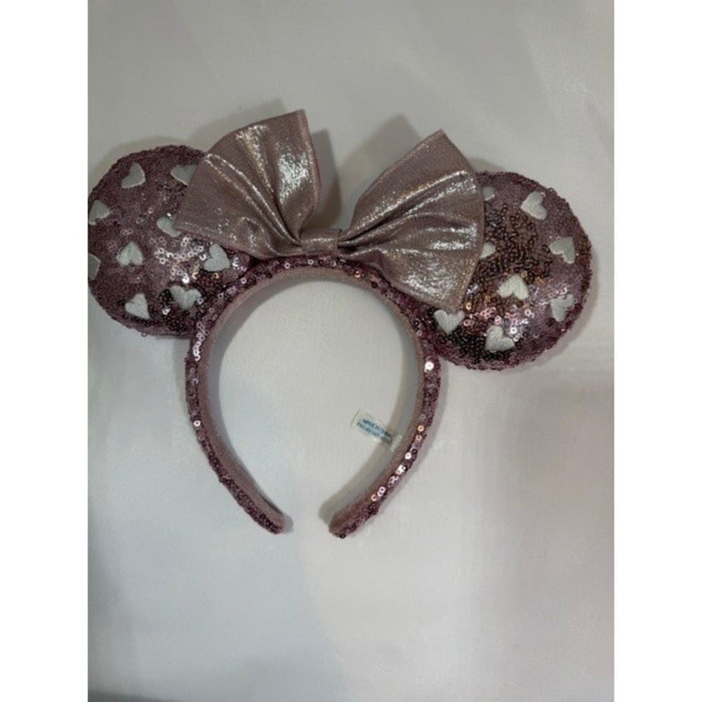 Disney Tokyo Resort Minnie Mouse Ears Headband Mauve Sequin Heart FAC-031867